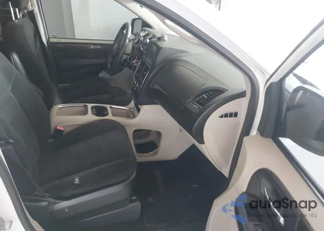 2016 Dodge Grand Caravan Sxt z USA, uszkodzony, nr VIN 2C4RDGCG6GR201737